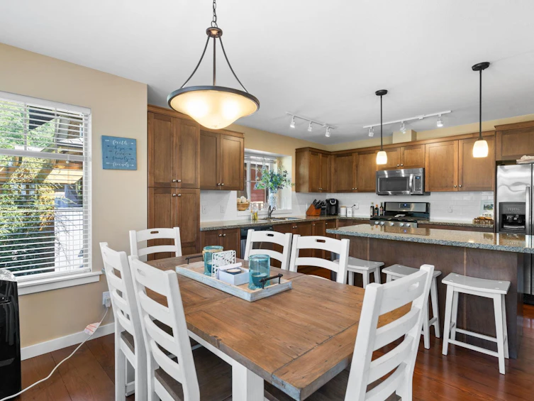 1849 Blackberry Lane, Cultus Lake, BC, V2R 0E1 - 16