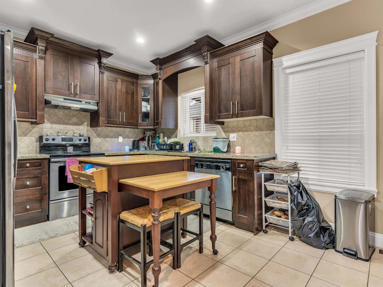 5935 129b Street, Surrey, BC, V3X 2L5 - 8