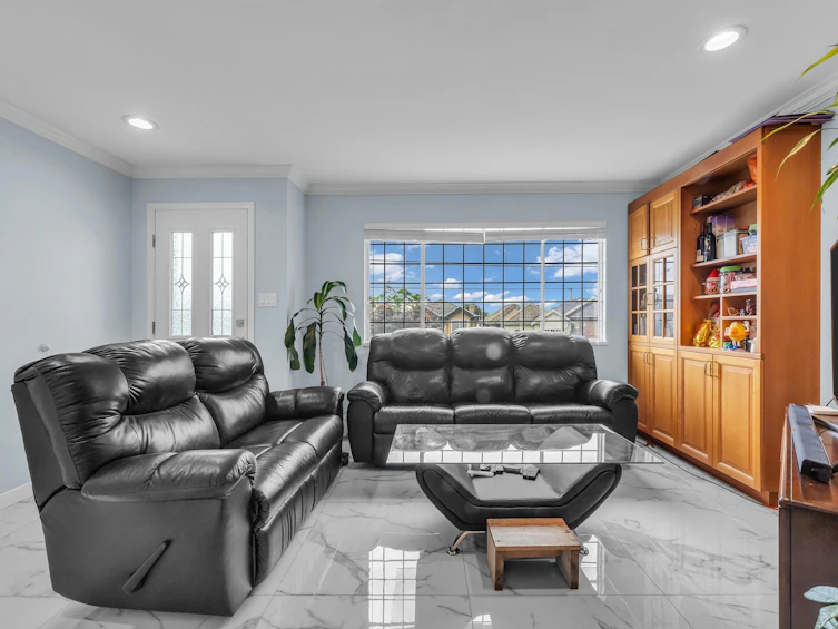 4652 Victoria Drive, Vancouver, BC, V5N 4N9 - 5