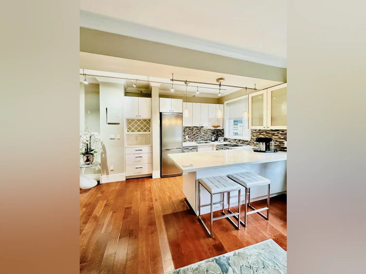 55-777 Burrard Street, Vancouver, BC, V6Z 1X6 - 7