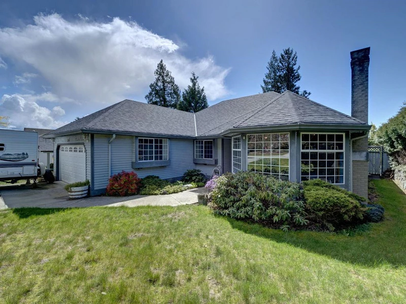 817 O'shea Road, Gibsons BC