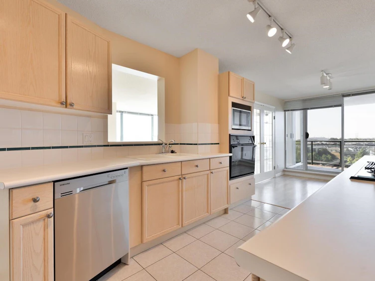 1003-8 Laguna Court, New Westminster, BC, V3M 6M6 - 14