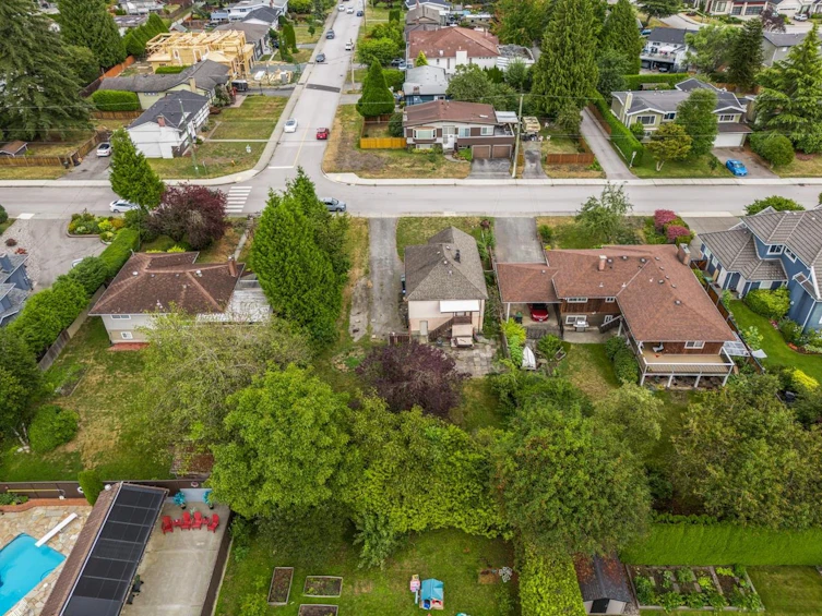 900 Lillian Street, Coquitlam, BC, V3J 5C4 - 3