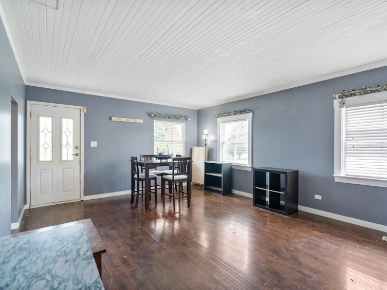900 Lillian Street, Coquitlam, BC, V3J 5C4 - 9
