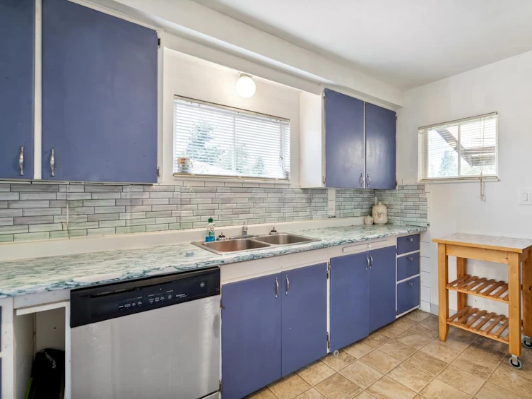 900 Lillian Street, Coquitlam, BC, V3J 5C4 - 12