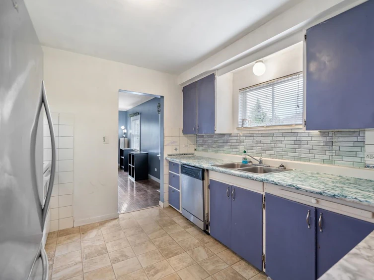 900 Lillian Street, Coquitlam, BC, V3J 5C4 - 13