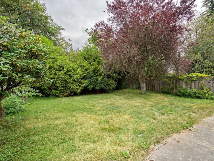 900 Lillian Street, Coquitlam, BC, V3J 5C4 - 26