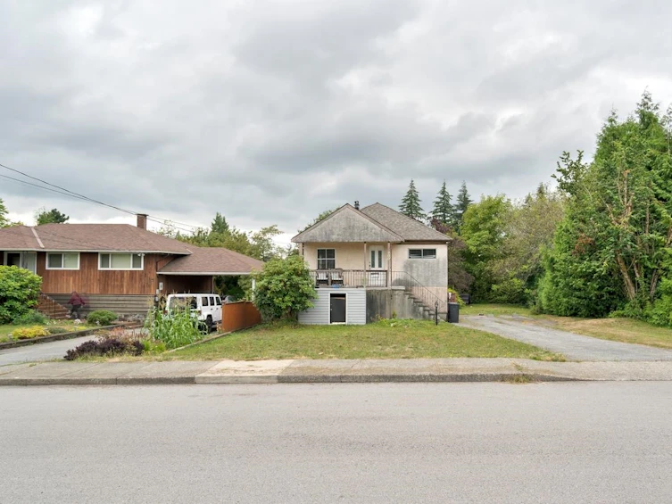 900 Lillian Street, Coquitlam, BC, V3J 5C4 - 32