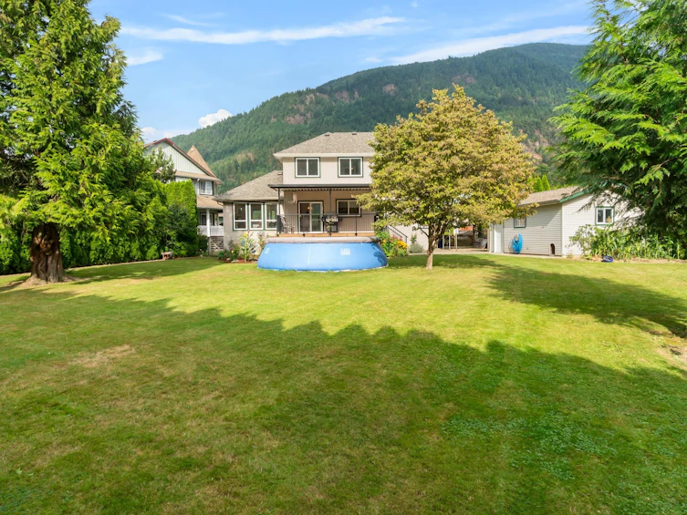 415 Juniper Place, Harrison Hot Springs, BC, V0M 1K0 - 34