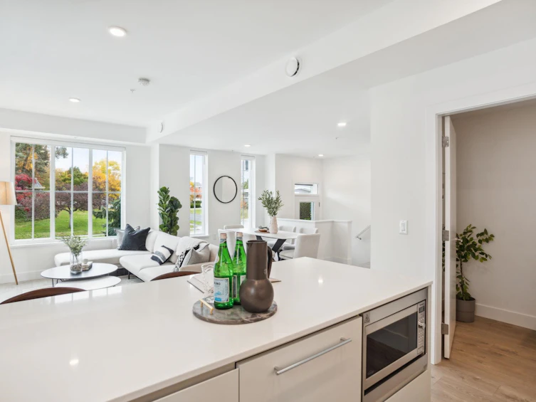 920 W 49th Avenue, Vancouver, BC, V6P 0K6 - 13