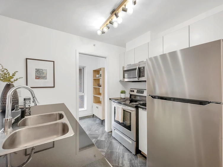 302-1082 Seymour Street, Vancouver, BC, V6B 1X9 - 11