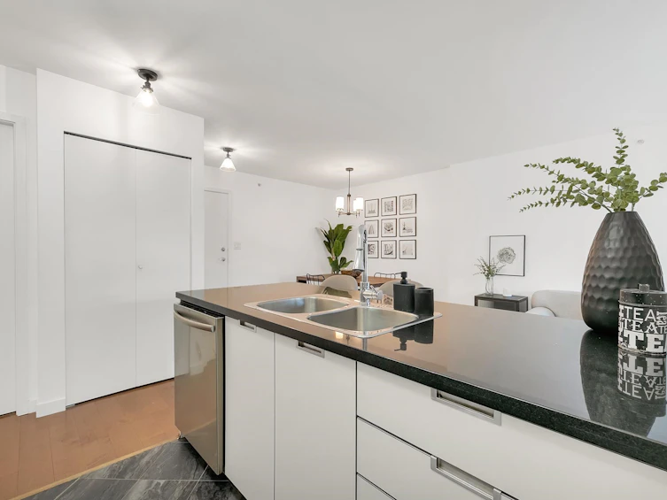 302-1082 Seymour Street, Vancouver, BC, V6B 1X9 - 15