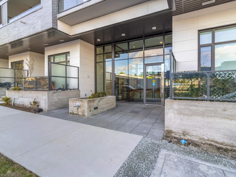 201-8888 Osler Street, Vancouver, BC, V6P 4G2 - 3