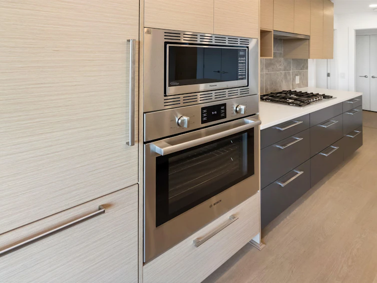 201-8888 Osler Street, Vancouver, BC, V6P 4G2 - 10