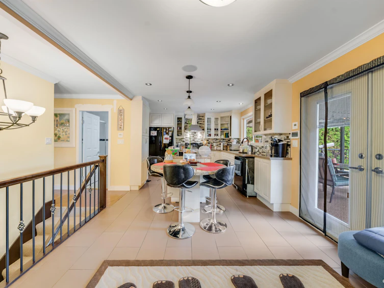 23380 Gates Avenue, Richmond, BC, V6V 1E9 - 5
