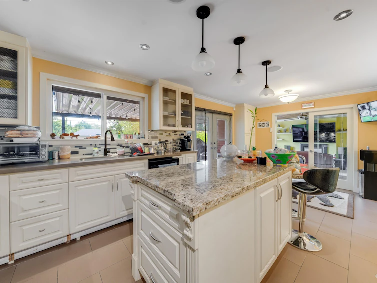 23380 Gates Avenue, Richmond, BC, V6V 1E9 - 9