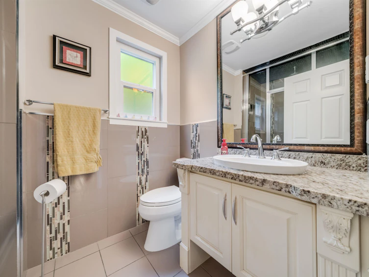 23380 Gates Avenue, Richmond, BC, V6V 1E9 - 23