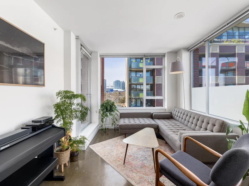 507 - 221 Union Street, Vancouver BC V6A 0B4
