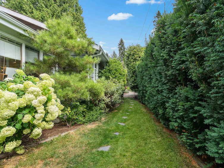 1377 128a Street, Surrey, BC, V4A 3X3 - 36