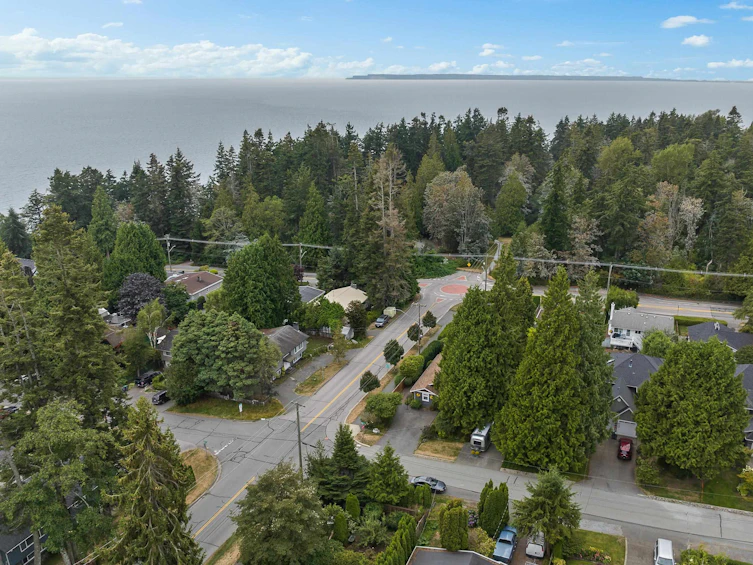 1377 128a Street, Surrey, BC, V4A 3X3 - 38
