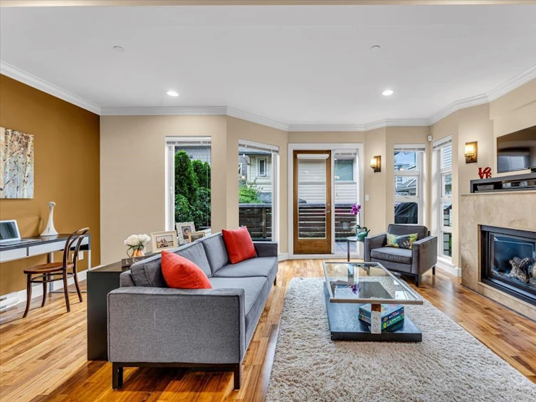 1-215 East 4th Street, North Vancouver, BC, V7L 1J1 - 3