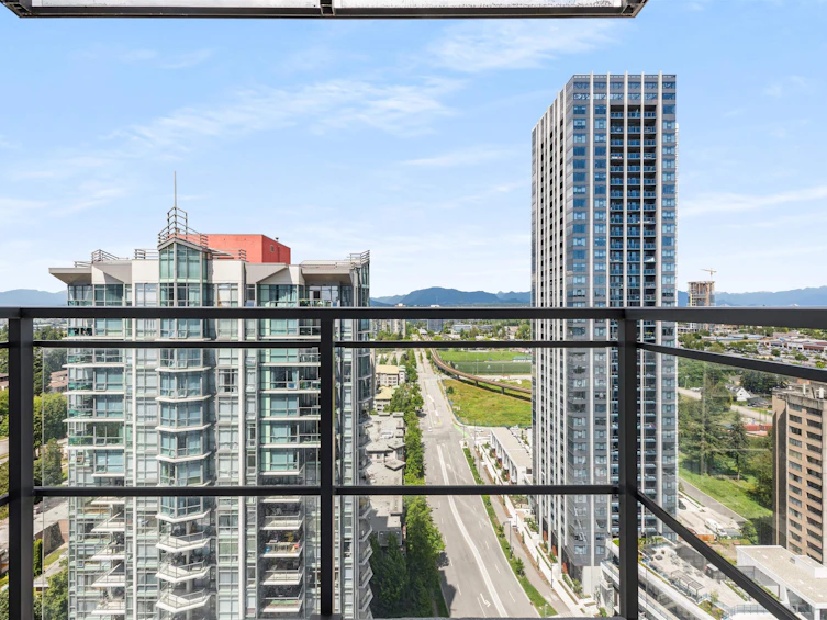 2707-13398 104 Avenue, Surrey, BC, V3T 1V6 - 12