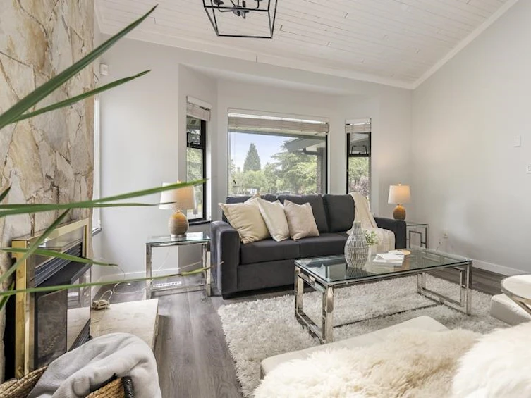 16202 Southglen Place, Surrey, BC, V4N 1T9 - 4