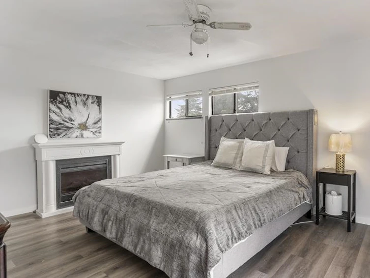 16202 Southglen Place, Surrey, BC, V4N 1T9 - 20