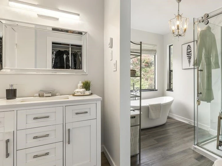 16202 Southglen Place, Surrey, BC, V4N 1T9 - 22