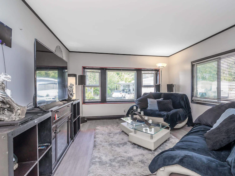 115-1840 160, Surrey, BC, V4A 4X4 - 7