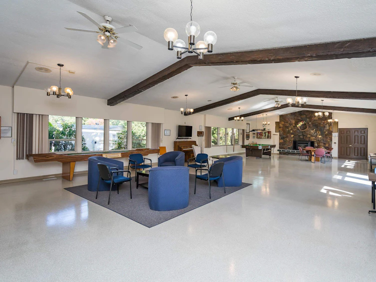 115-1840 160, Surrey, BC, V4A 4X4 - 27