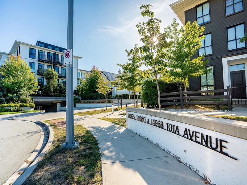 124 - 14968 101a Avenue, Surrey BC