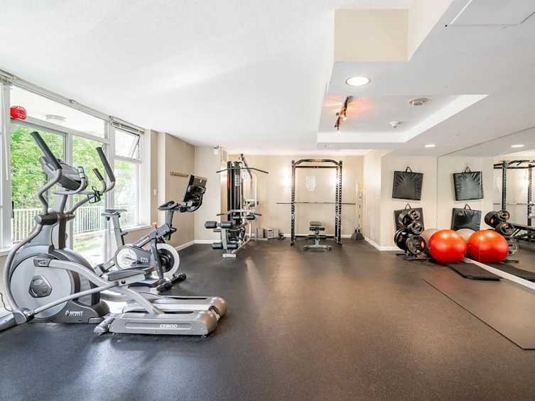 005-9298 University Crescent, Burnaby, BC, V5A 4X8 - 32