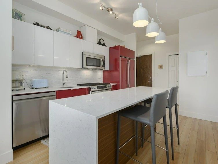 403-2250 Commercial Drive, Vancouver, BC, V5N 5P9 - 4