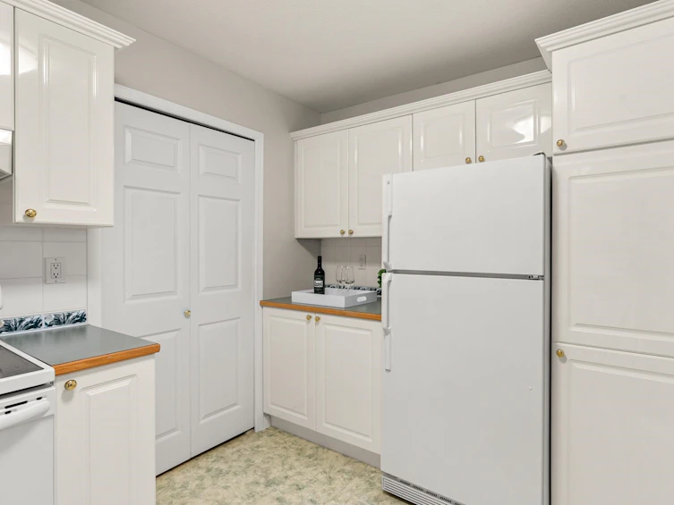 219-12088 66, Surrey, BC, V3W 1Z9 - 21