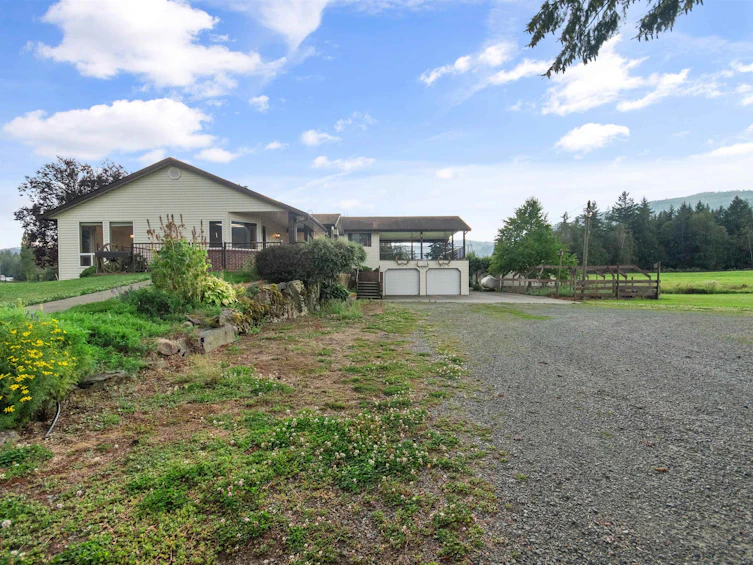 651 Maple Falls Road, Columbia Valley, BC, V2R 4X5 - 13
