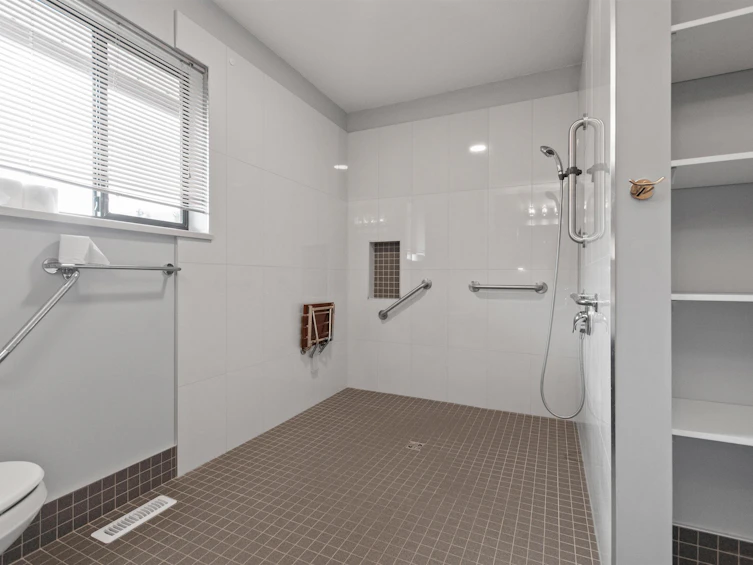 651 Maple Falls Road, Columbia Valley, BC, V2R 4X5 - 27