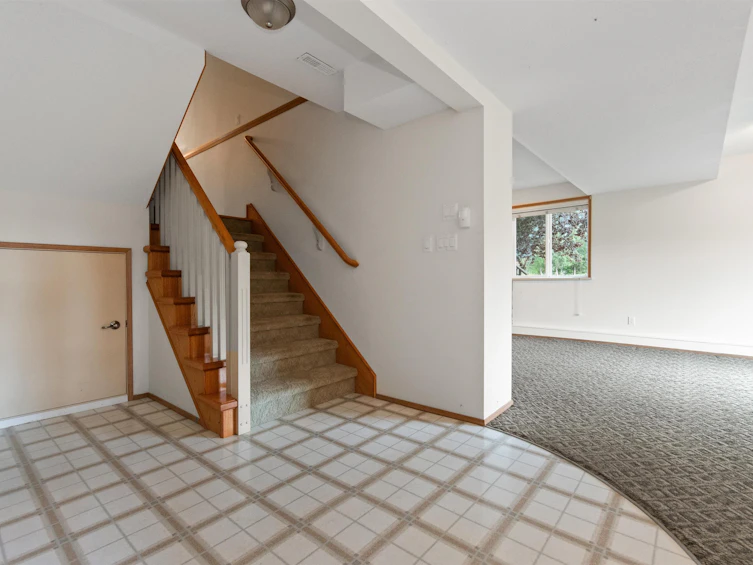 651 Maple Falls Road, Columbia Valley, BC, V2R 4X5 - 32