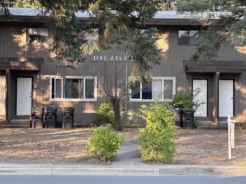 4 - 1199 6th Avenue, Hope BC V0X 1L4