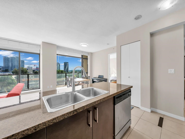 903-4250 Dawson Street, Burnaby, BC, V5C 4B1 - 13