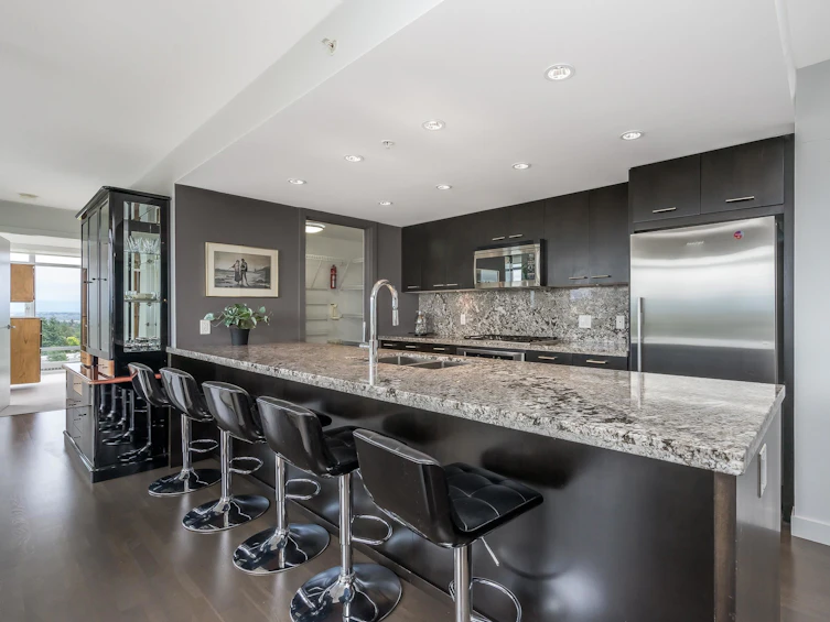 1102-1455 George, Surrey, BC, V4B 0A9 - 9