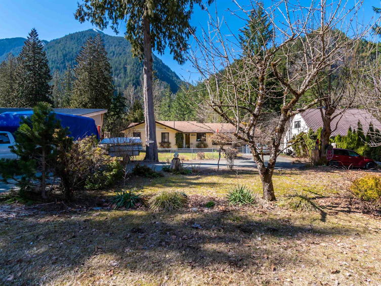 19575 Silverhope Road, Hope, BC, V0X 1L2 - 39
