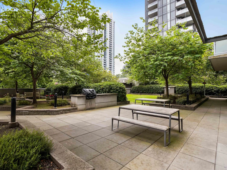 2602-3008 Glen Drive, Coquitlam, BC, V3B 0J5 - 32