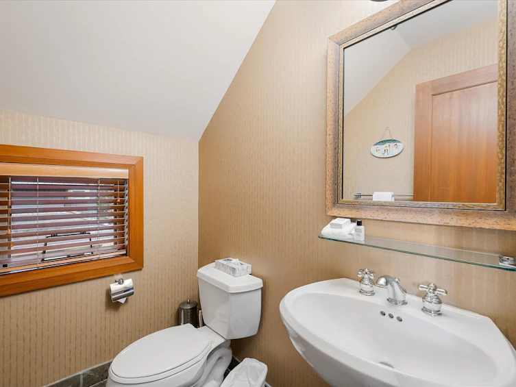 4807B Casabella Crescent, Whistler, BC, V8E 0Z4 - 13