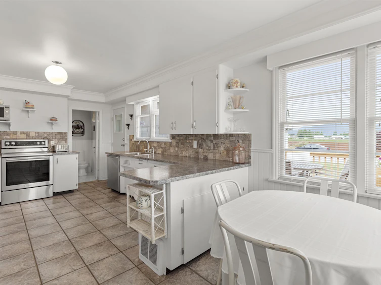 36359 Lougheed Highway, Mission, BC, V2V 7K6 - 11