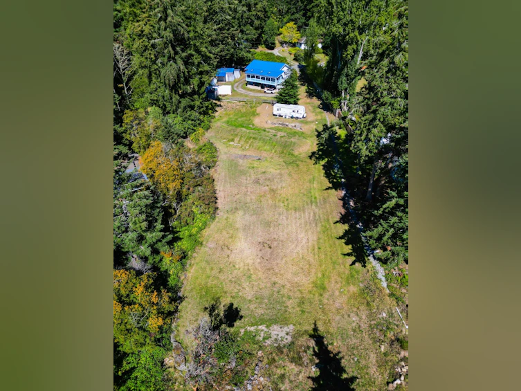 1325 Mackinnon Road, Pender Island, BC, V0N 2M1 - 12