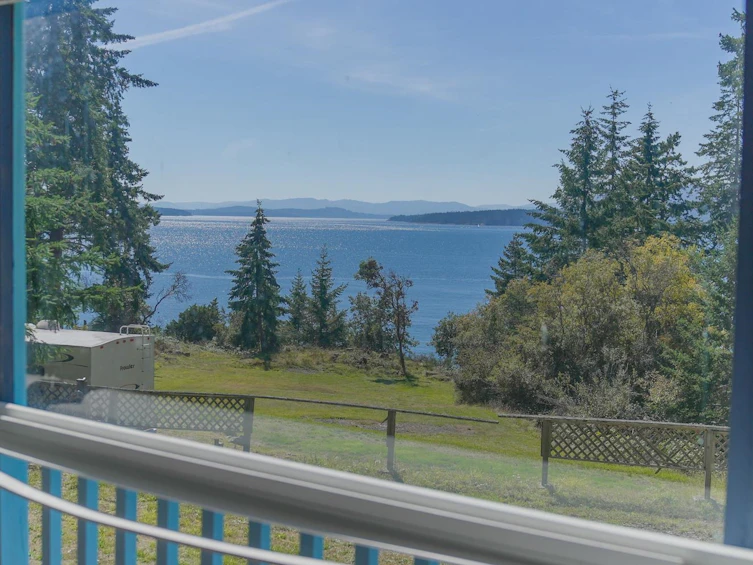 1325 Mackinnon Road, Pender Island, BC, V0N 2M1 - 32