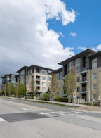 513 9877 University Crescent