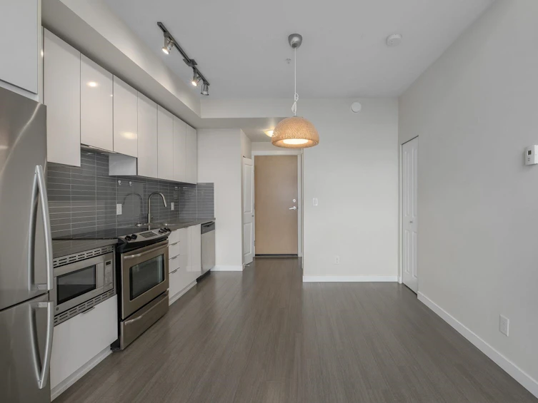 513-9877 University Crescent, Burnaby, BC, V5A 0E5 - 8
