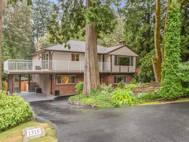 1315 E 14th Street, North Vancouver BC V7J 1K5